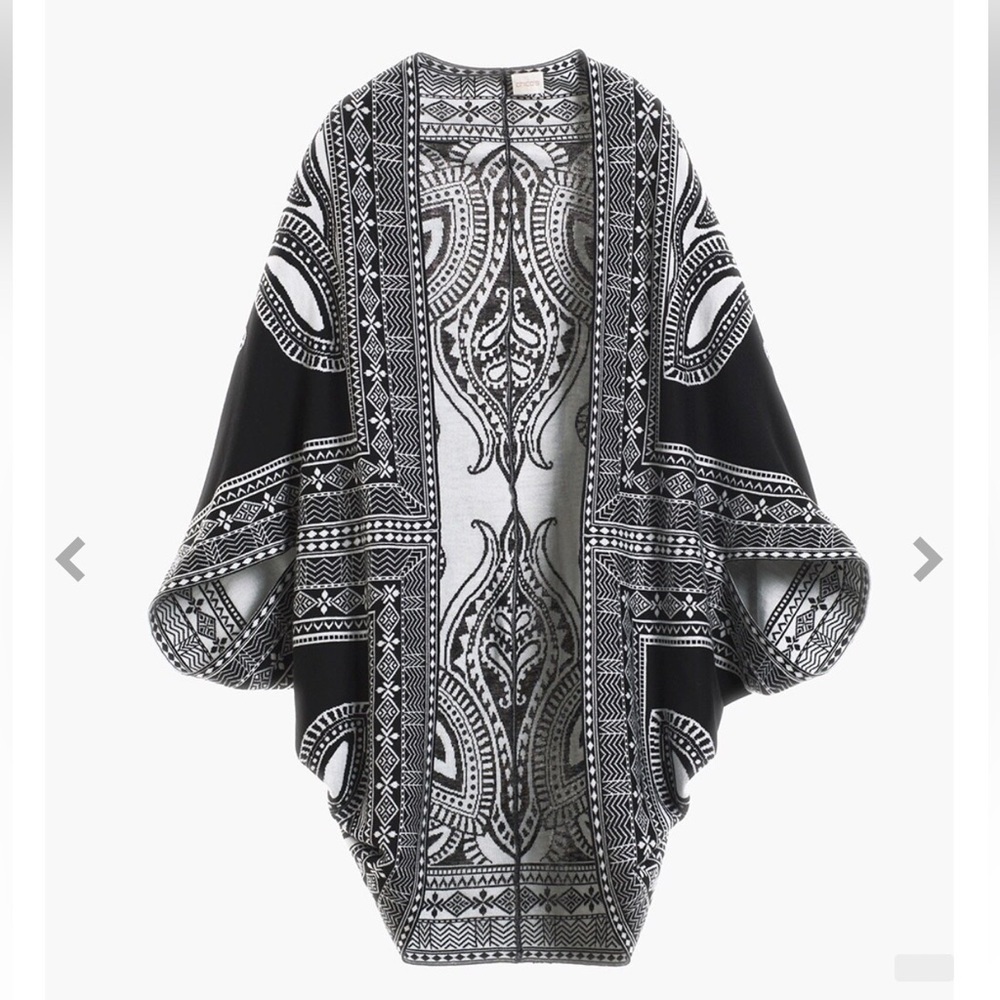 Chico's Jacquard Cocoon Chic Black & White Large Print Shawl Cardigan Jacket S/M